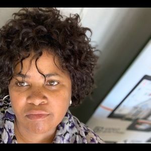 Meet your Posher, Jenise